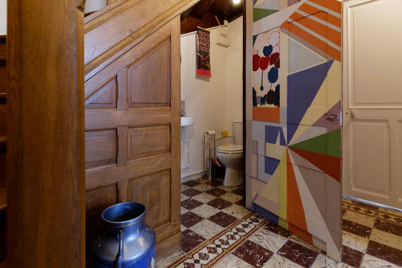 Le Cachet D'Une Maison De Centre-Bourg A โบวัวร์-ซูร์-แมร์ ภายนอก รูปภาพ